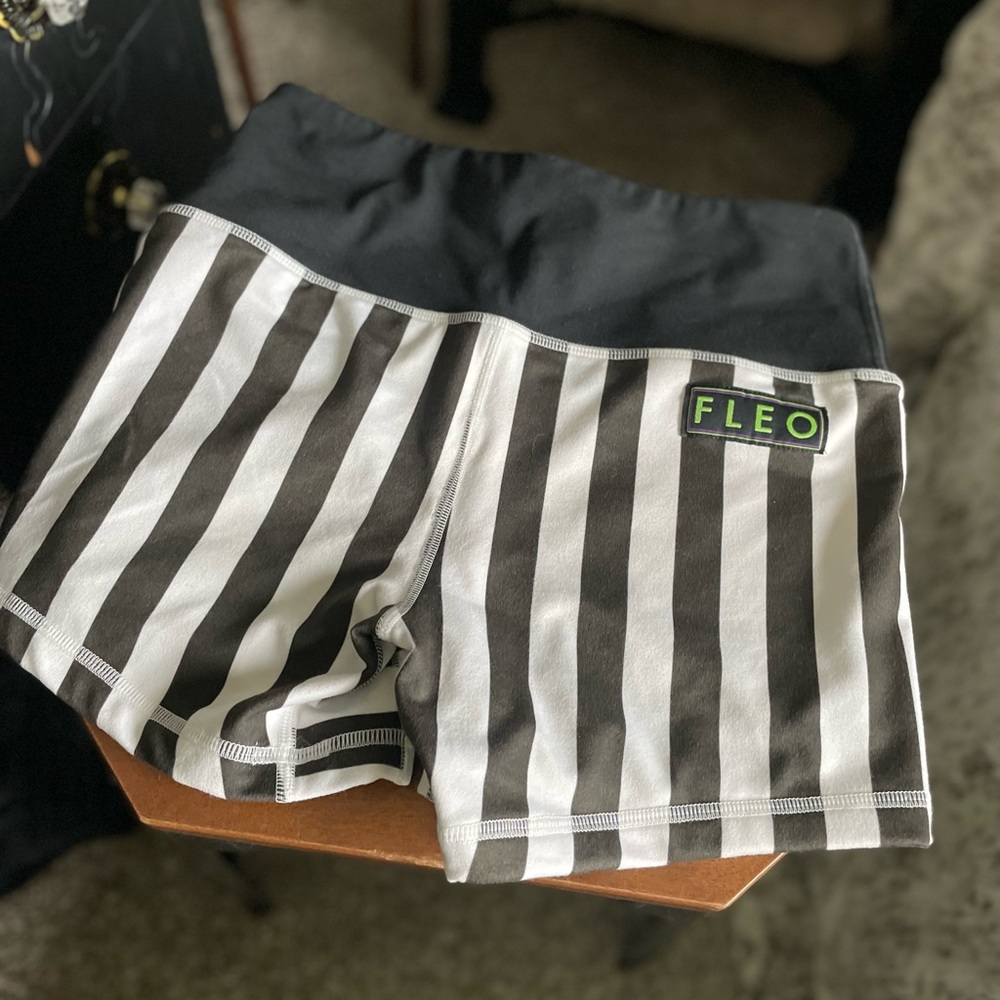 Fleo Beetlejuice shorts